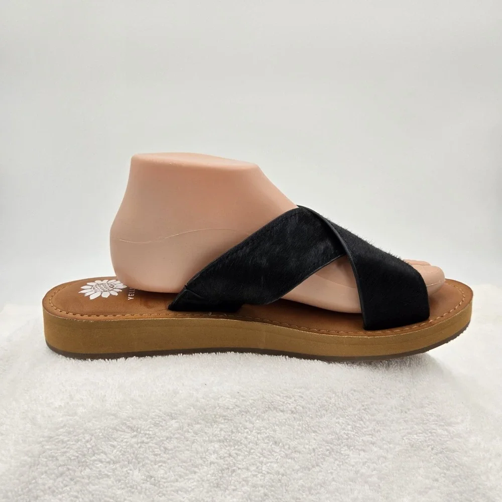 Yellow Box Womens Size 11 Criss Cross Black Cowhide Fur Flat Slip On Sandals - Picture 7 of 12